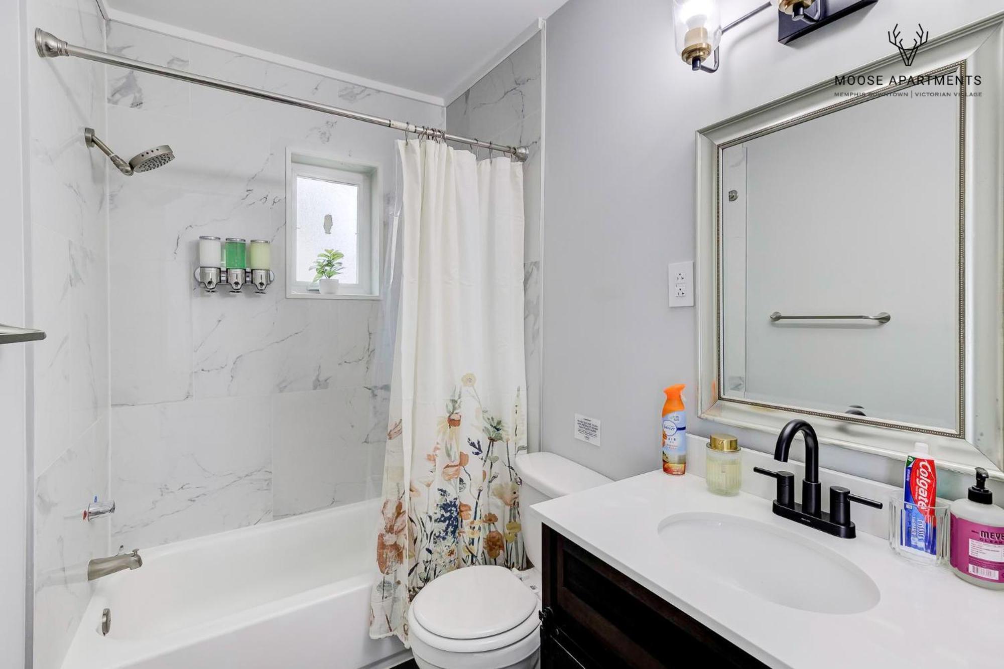 Apartamento The Moose #9 - Brand New Luxe Modern Loft With Free Parking, King Bed & Fast Wifi Memphis Exterior foto